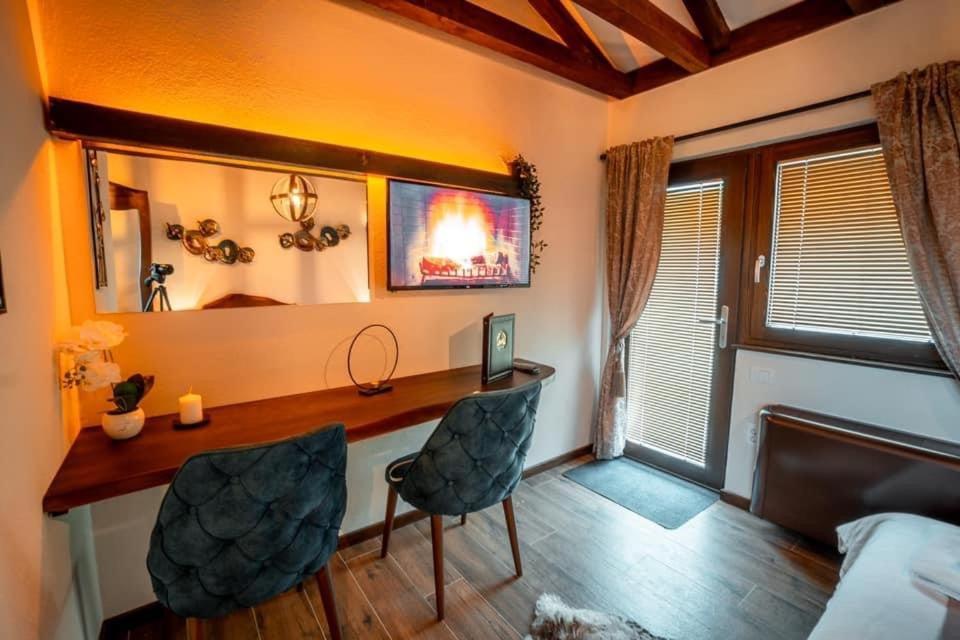 Toplik Village Resort Lukavica Екстер'єр фото