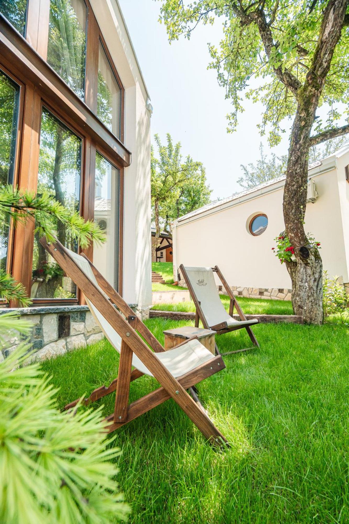 Toplik Village Resort Lukavica Екстер'єр фото