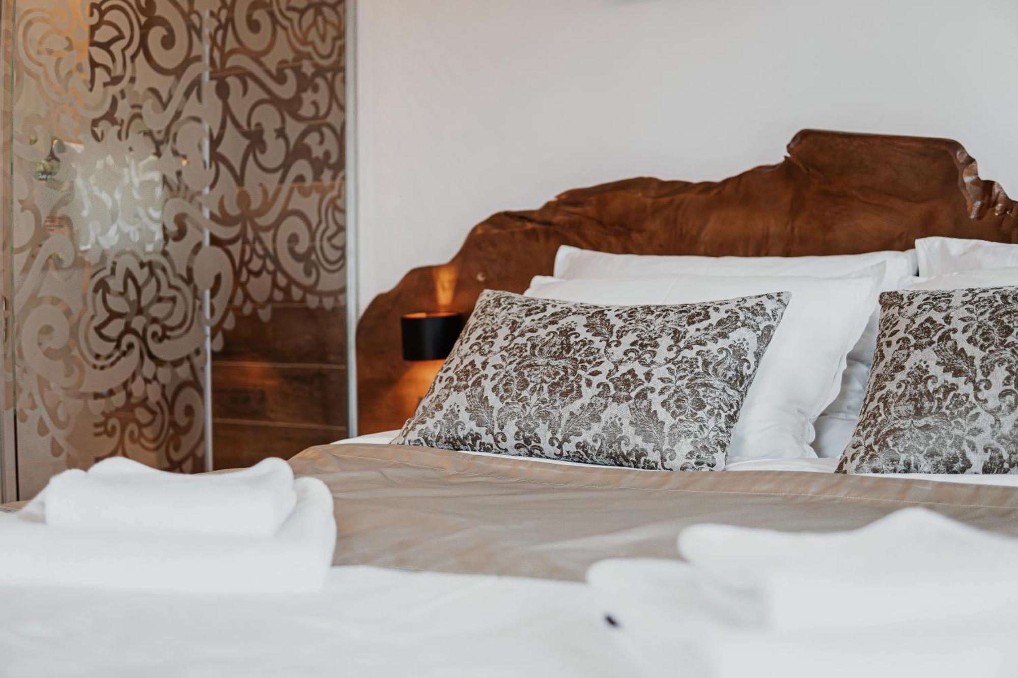 Toplik Village Resort Lukavica Екстер'єр фото